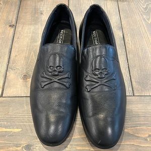 Men’s Section X black skull bones shoes size 9